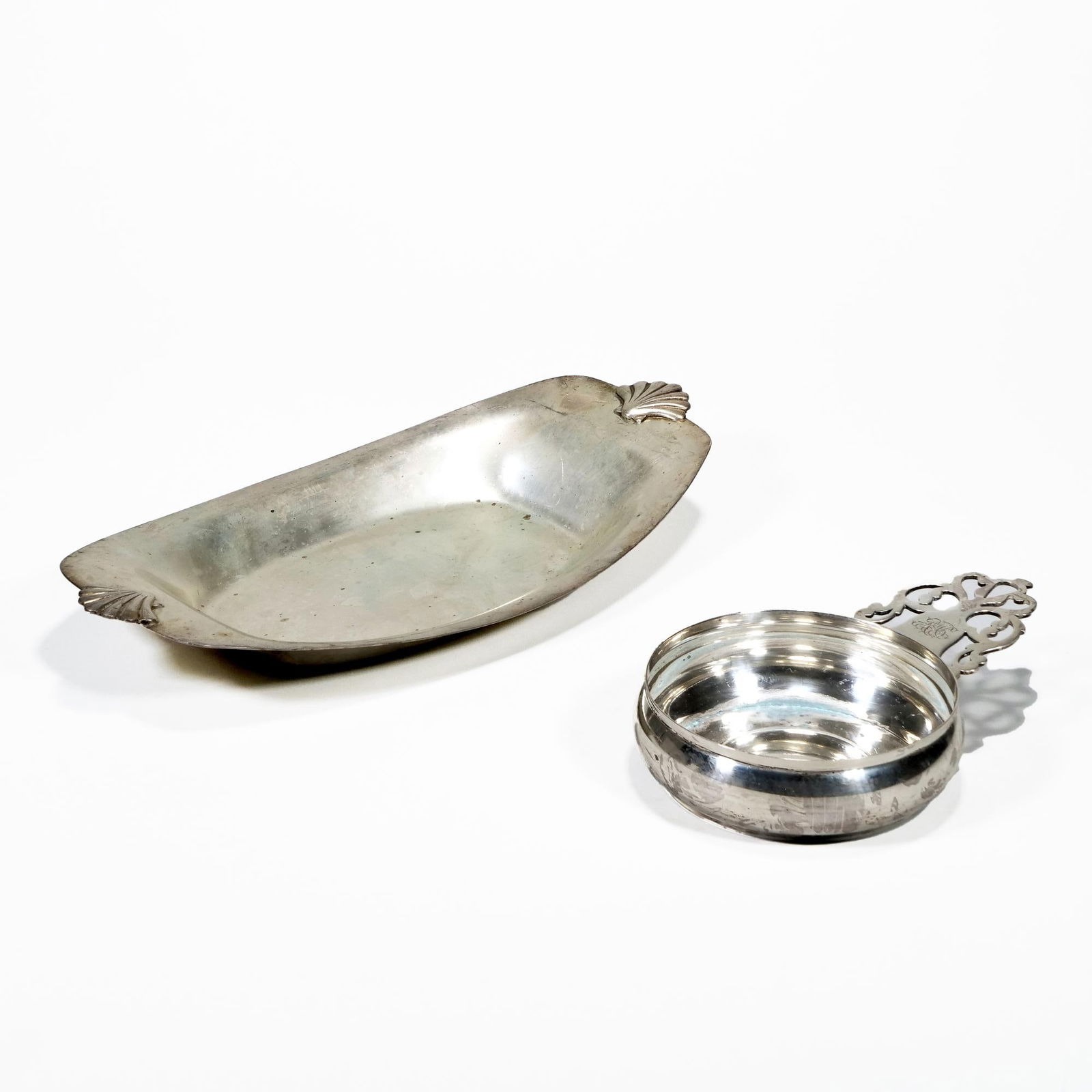 (2pc) TIFFANY & CO. STERLING SILVER DISHES (1 of 10)