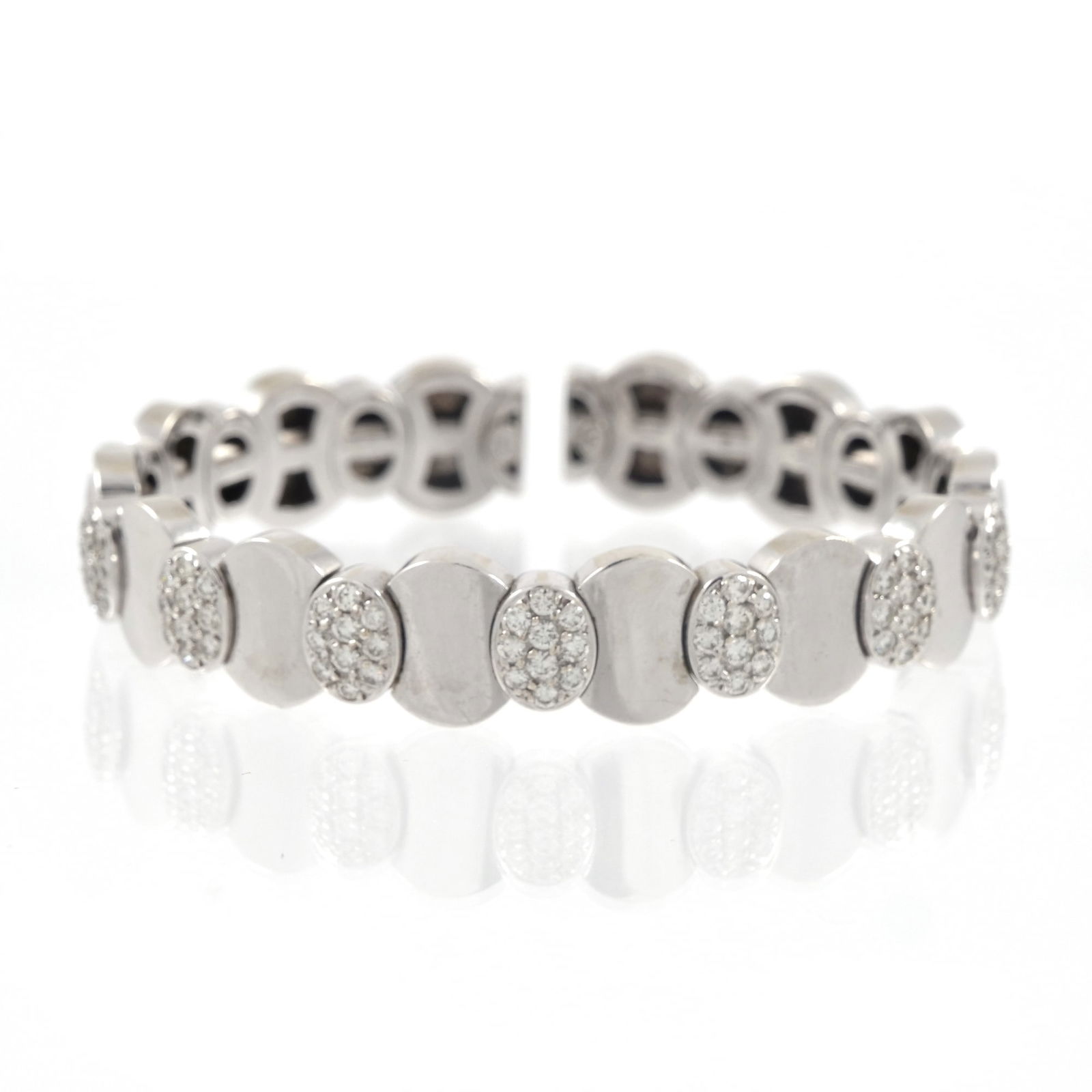 DIAMOND CLUSTER & 18K WHITE GOLD BRACELET (1 of 8)