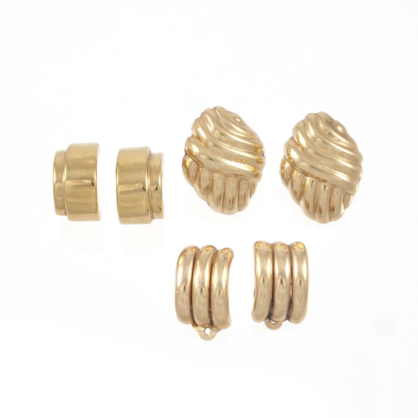 (6pc) THREE PAIRS 14K GOLD HOLLOW EARRINGS (1 of 9)