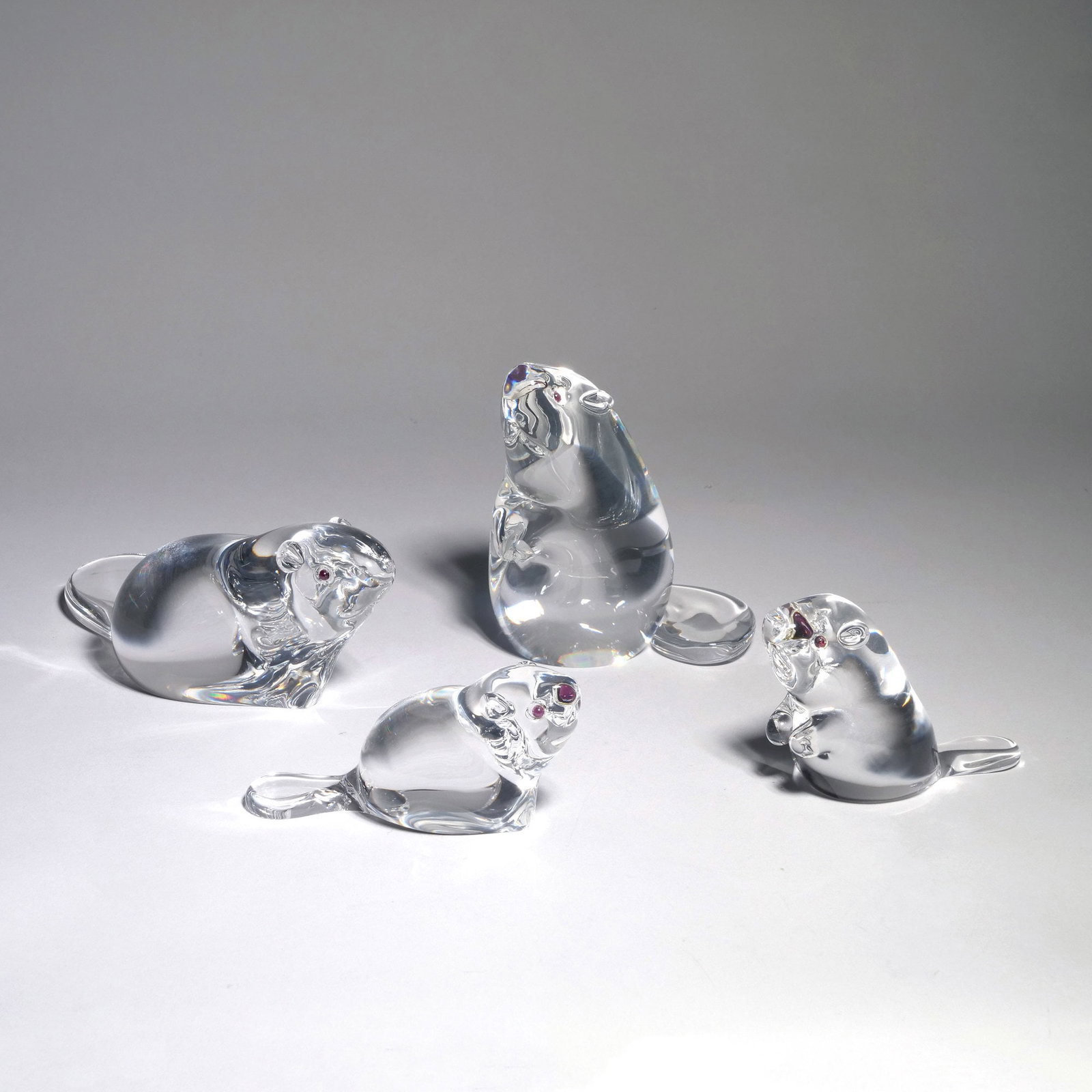 (4pc) STEUBEN CRYSTAL GLASS BEAVERS (1 of 15)