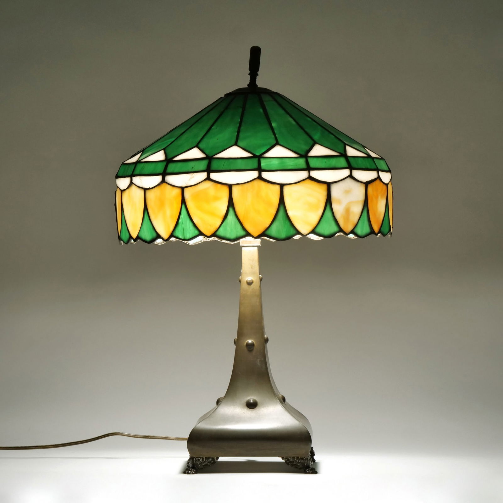A LEADED GLASS LAMP (1 of 14)