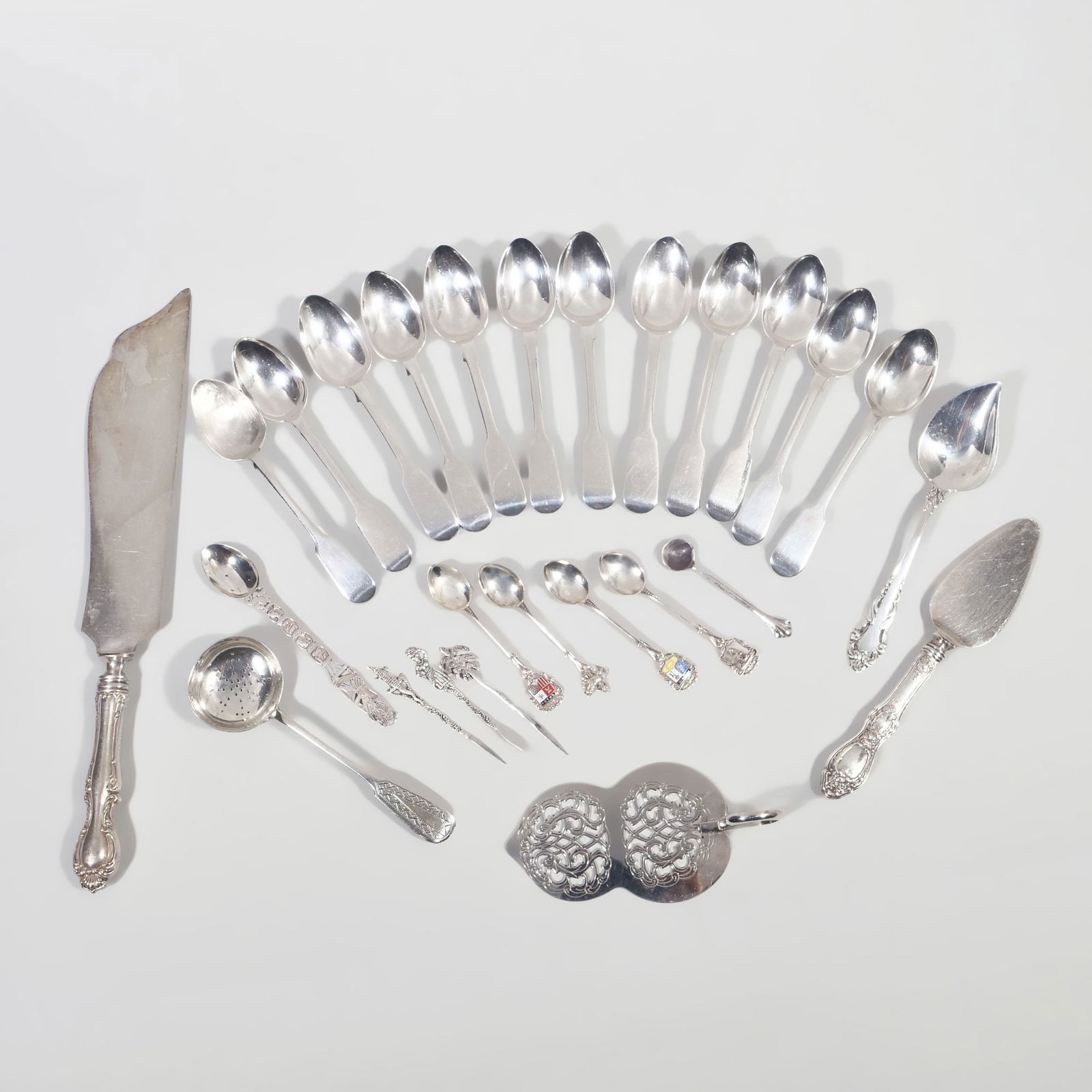 (26pc) STERLING & OTHER SILVER SPOONS & SERVING PIECES (1 of 12)