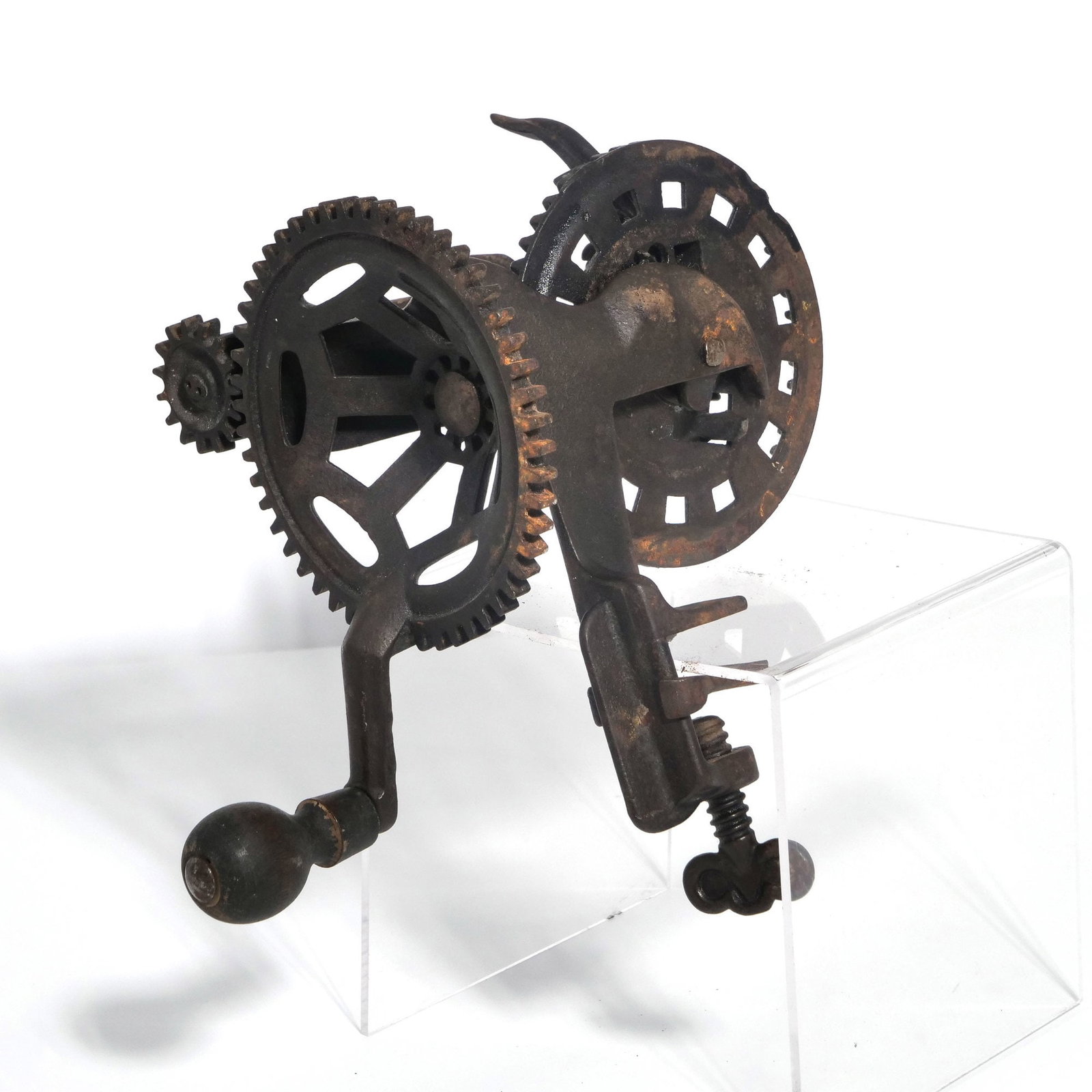 C. E. HUDSON (LEOMINSTER, MASS.) CAST-IRON TABLE-MOUNT APPLE PEELER (1 of 9)