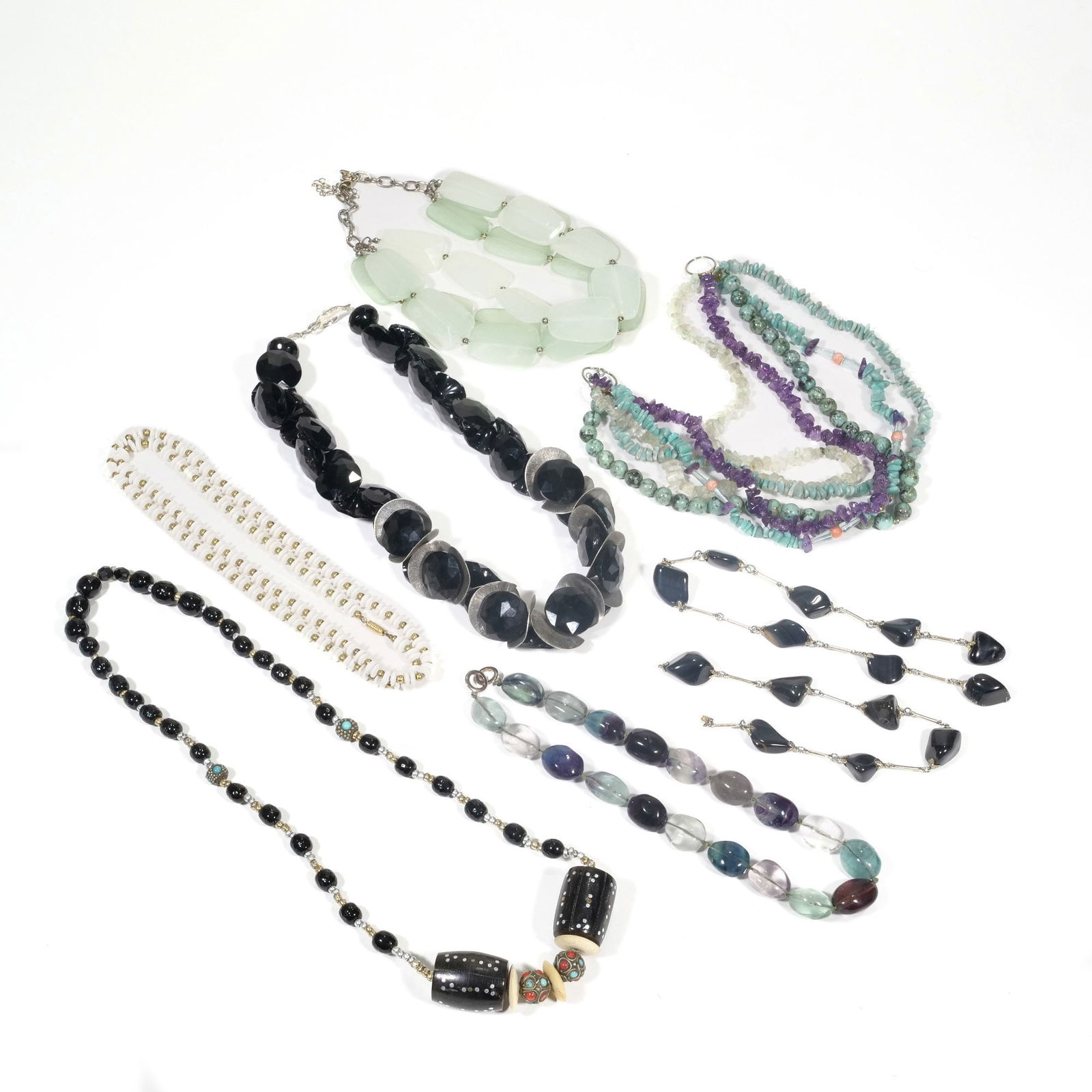 LOT OF LARGE COSTUME JEWELRY NECKLACES (1 of 5)