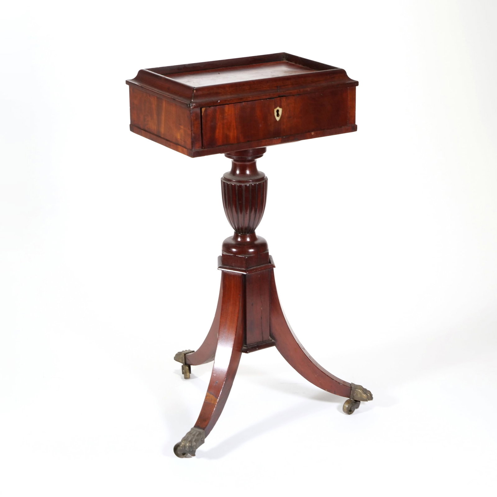 FEDERAL MAHOGANY PEDESTAL SIDE TABLE (1 of 14)