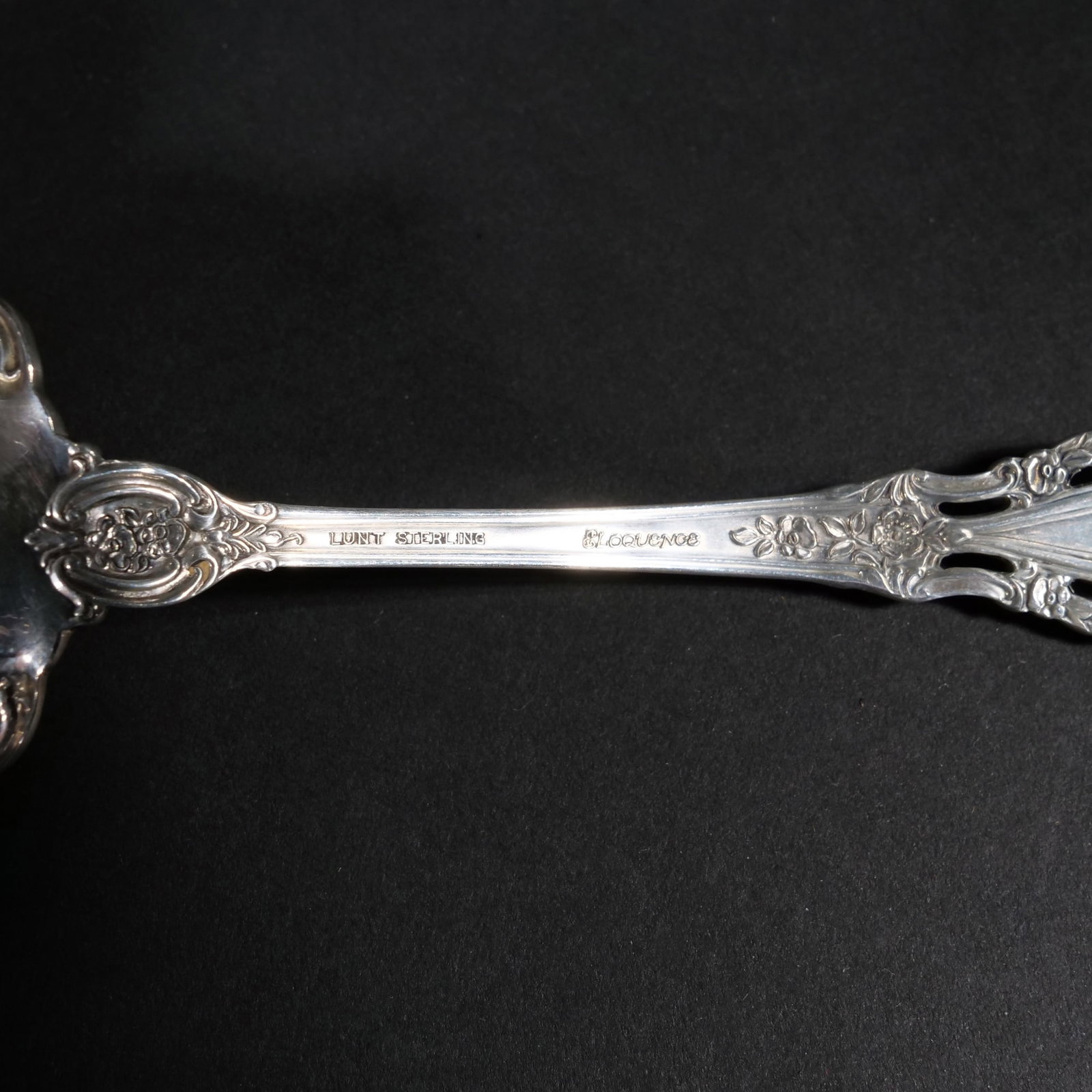 LUNT STERLING SILVER FLATWARE SERVICE - 7