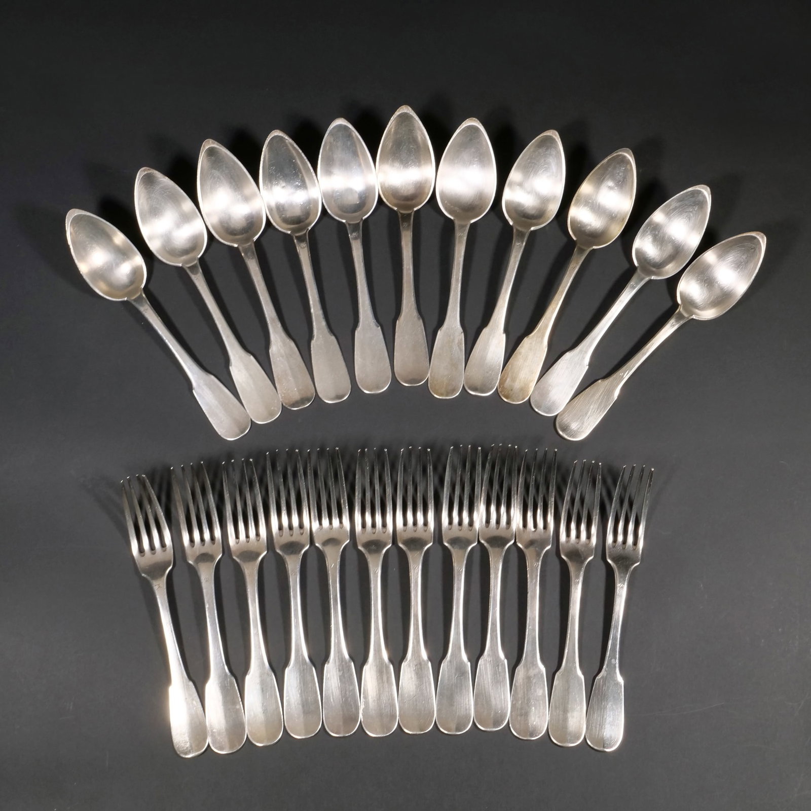 (23pc) HENRI LOUIS-CHENAILLER, 19TH C. FRENCH STERLING SILVER FLATWARE (1 of 9)