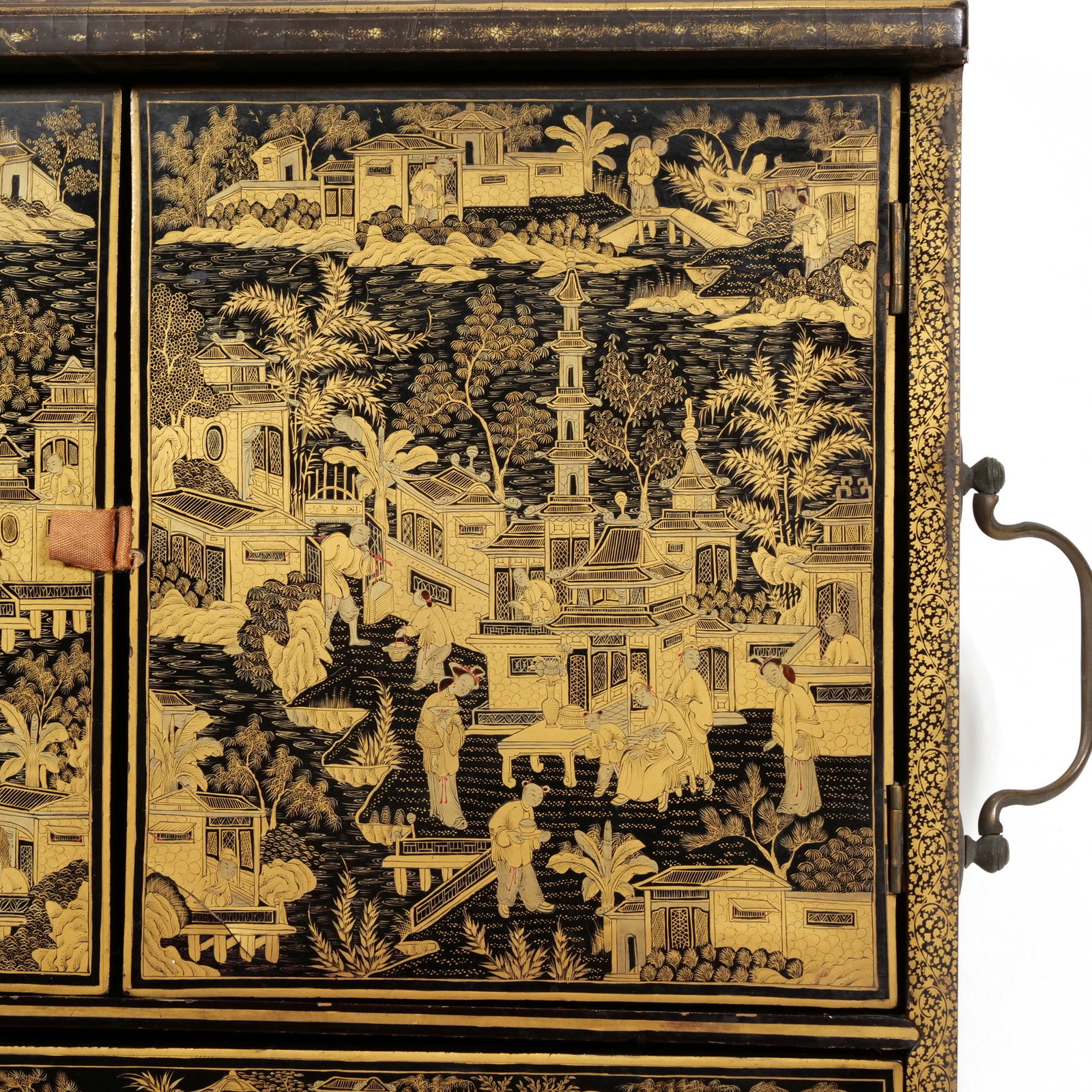 CHINESE LACQUERED BOX - 7