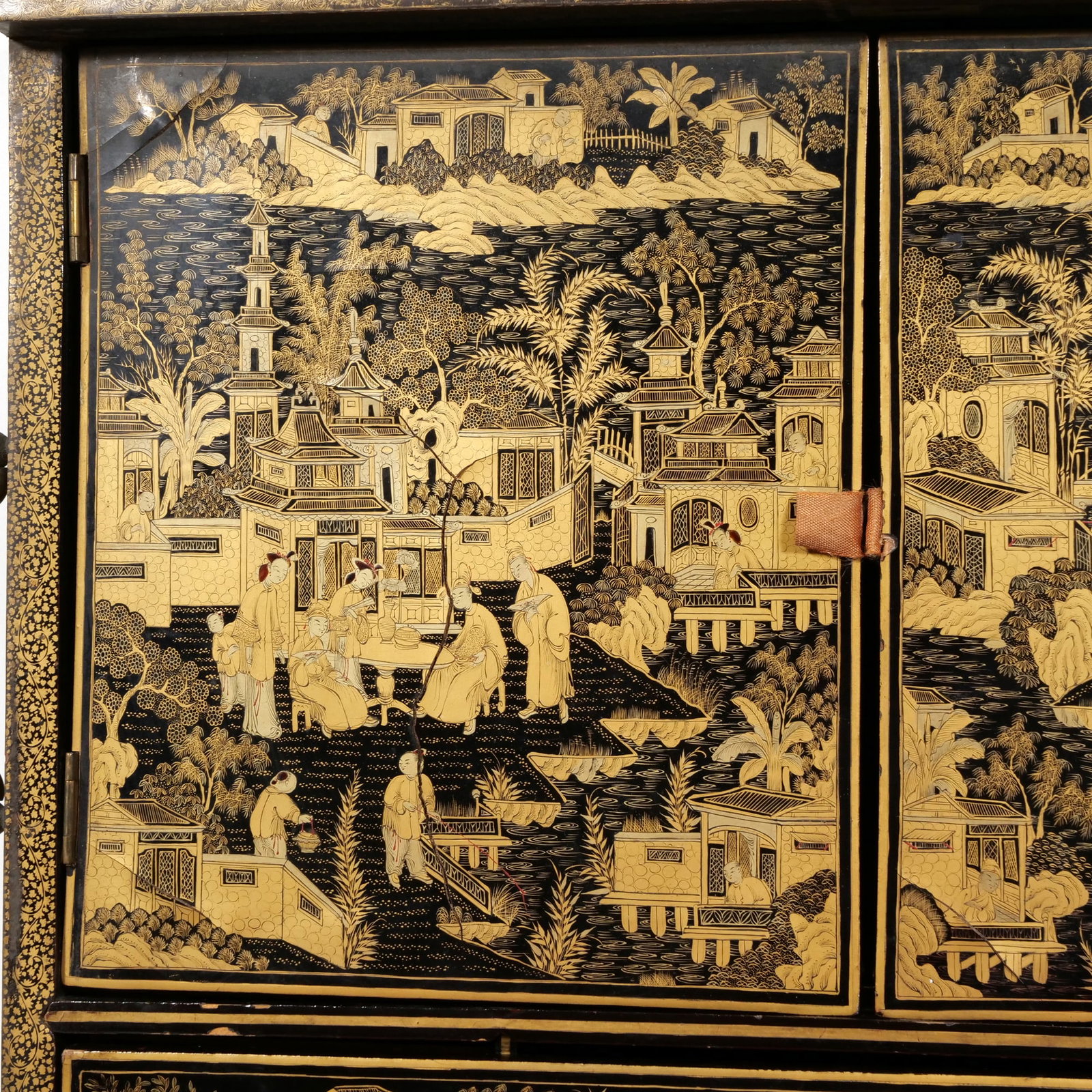 CHINESE LACQUERED BOX - 8