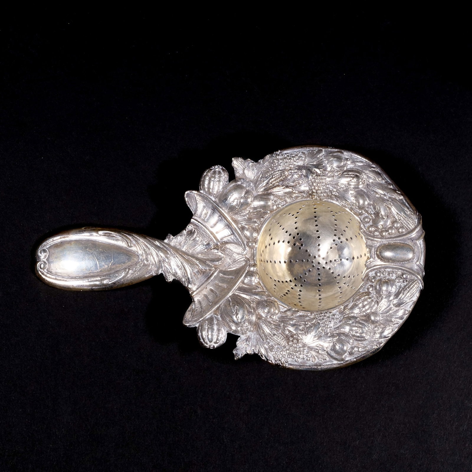 (4pc) SILVER TEA STRAINERS - 4