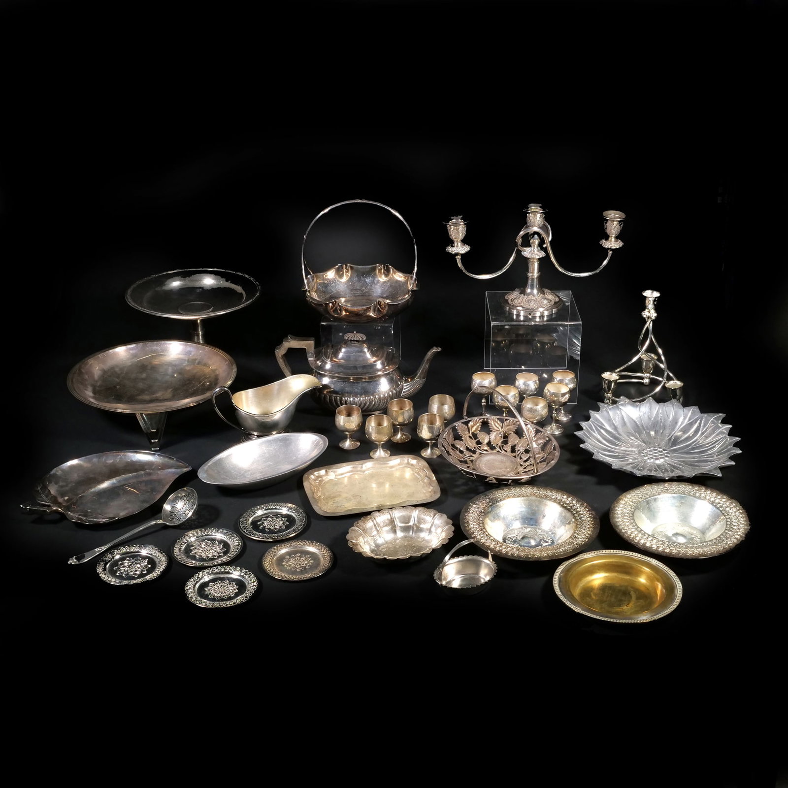 STERLING SILVER & OTHER SILVER PLATE HOLLOWARE: Including a sterling silver oval candy dish with scalloped edges and having a 'sterling' fineness mark with a F. B. Rogers maker's mark to base (6 in. long, 3.95 ozt), Henri Soufflot sterling silver