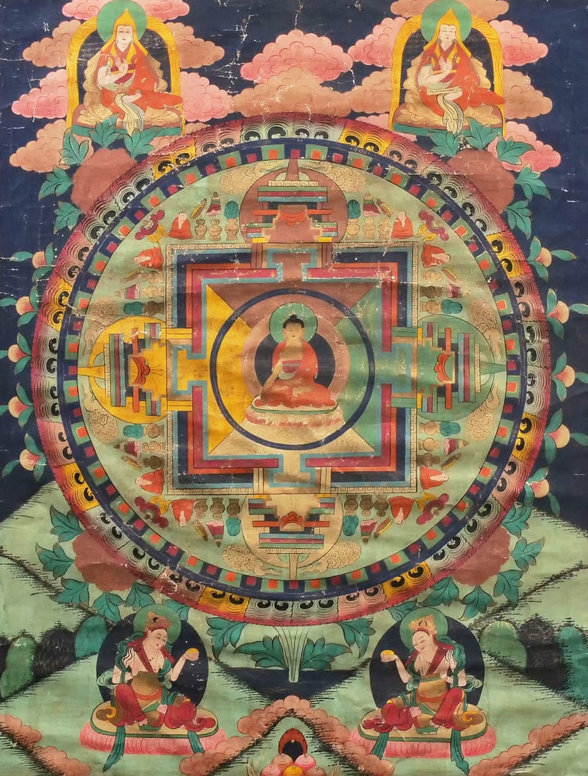 AN ANTIQUE TIBETAN THANGKA (1 of 14)