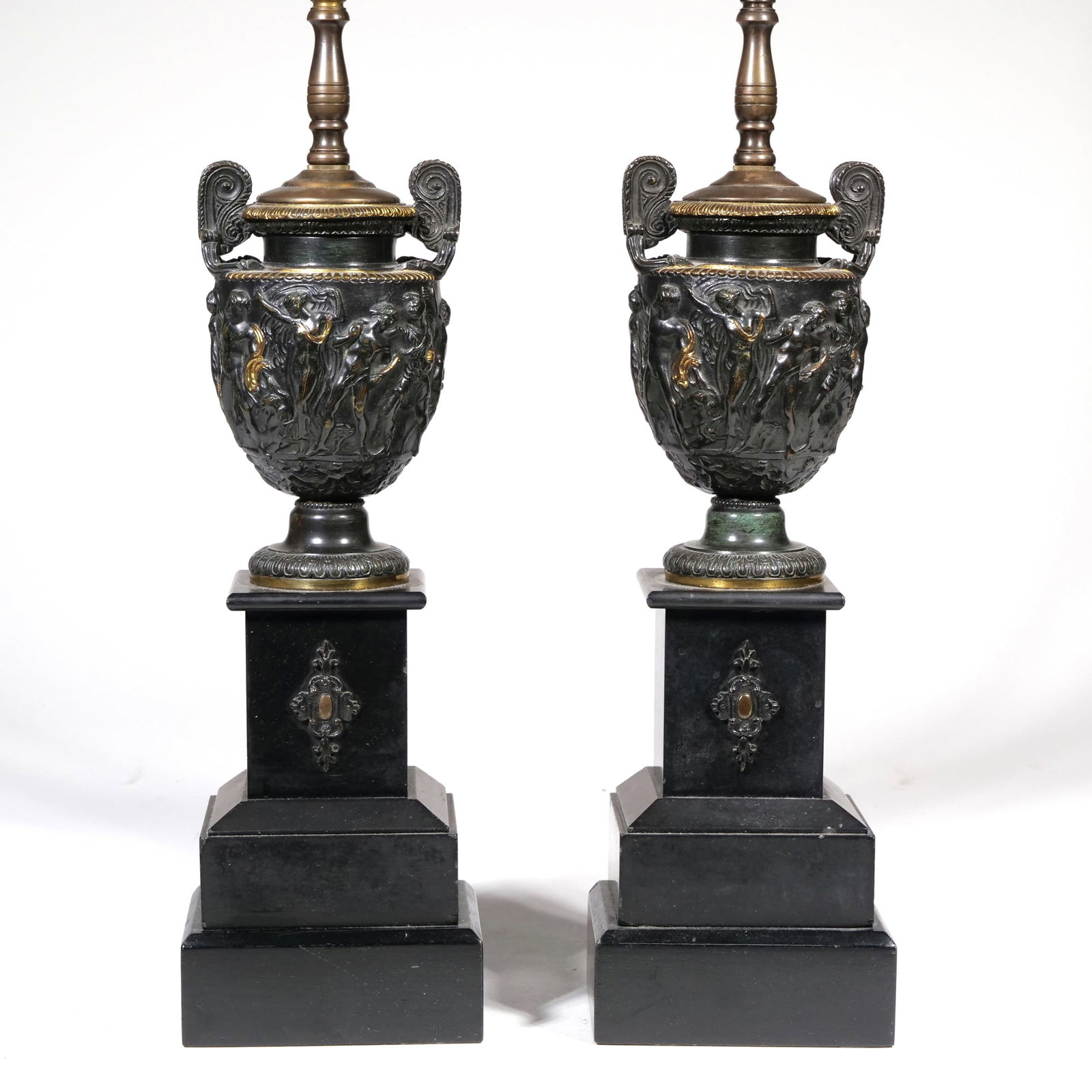 PAIR OF NEOCLASSICAL BRONZE URN TABLE LAMPS WITH BLACK PLINTHS (1 of 13)
