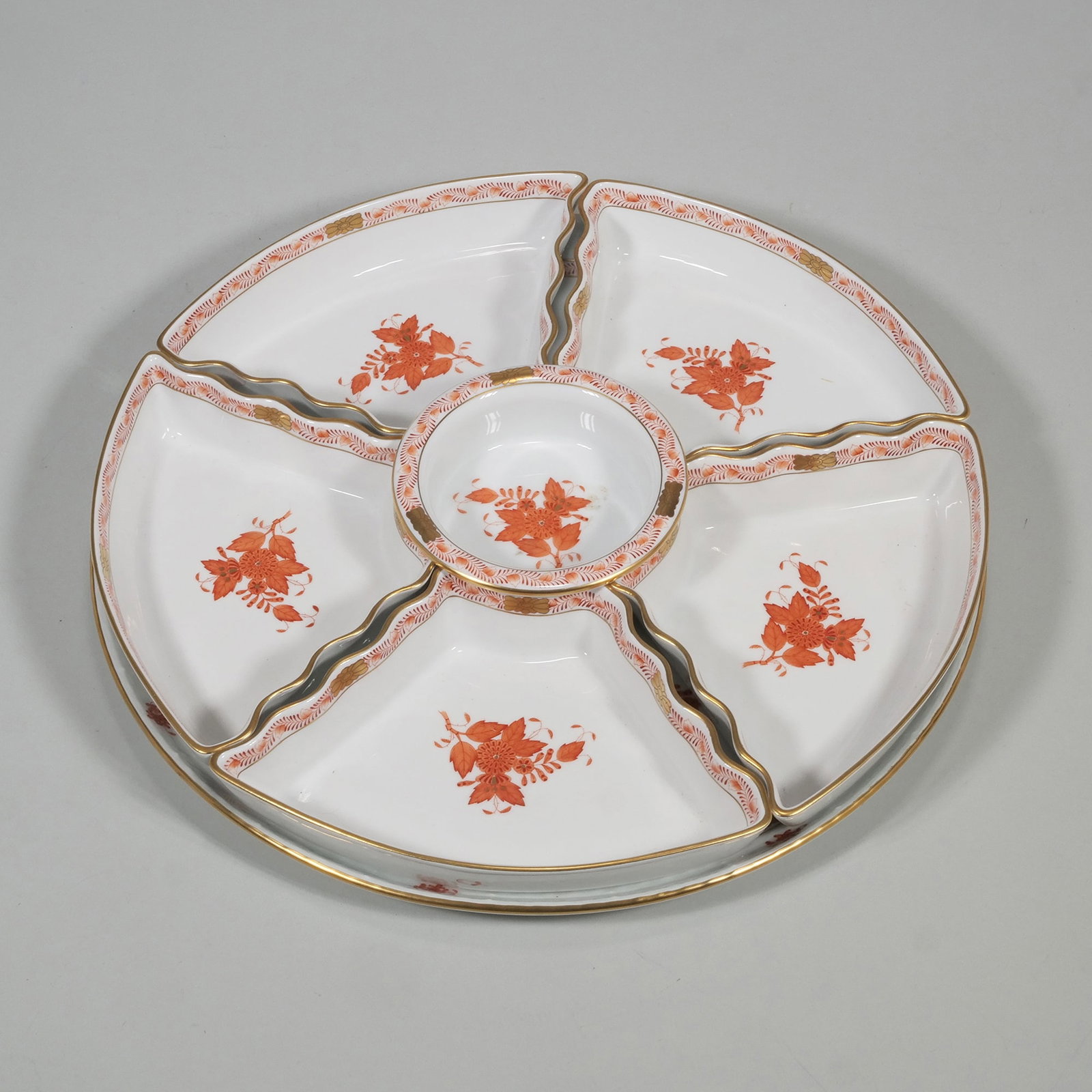 HEREND CHINESE BOUQUET SERVING DISHES, HORS D'OEUVRE SET, RUST: Herend's rust Chinese Bouquet pattern, serving set comprising 6 individual bowls/dishes that fit together on one large plate - h. 2 x dia. 14 in. (underplate) Inventory No. 6A-791 Provenance: Private 