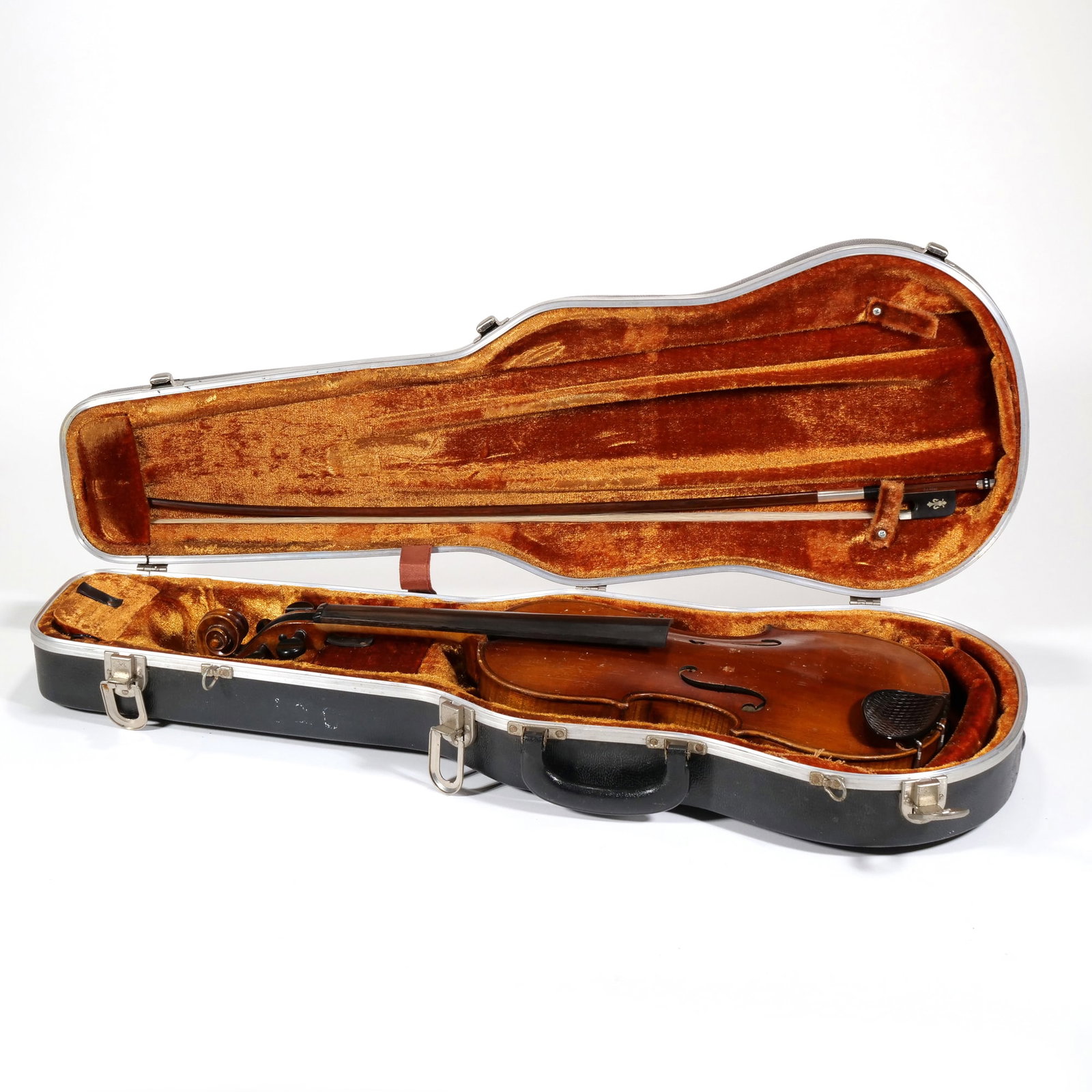MITTENWALD GERMAN VIOLIN WITH CASE AND BOW (1 of 18)