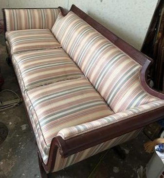 Mahogany Duncan Phyfe Parlor Sofa: Great mahogany Duncan Phyfe parlor sofa, decorative crown on back with turned arms and legs.