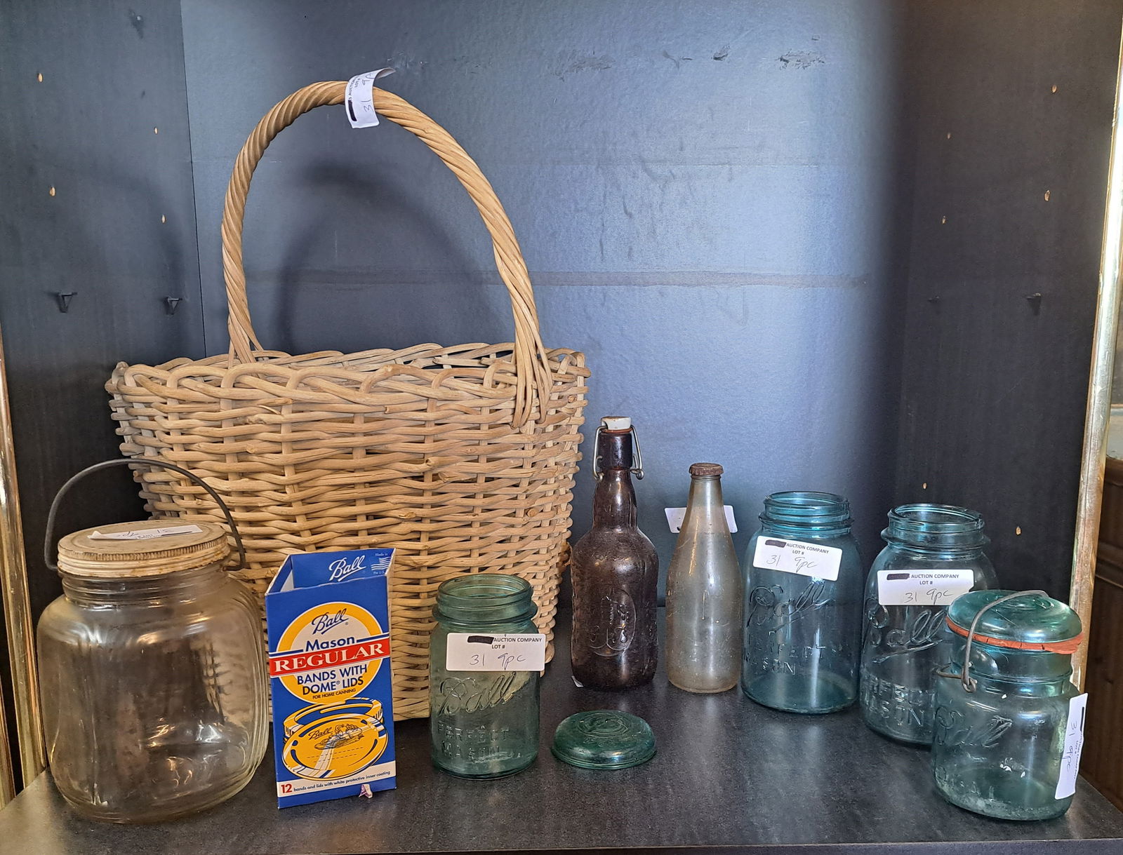 9 Piece Deal Vintage Jars (1 of 6)