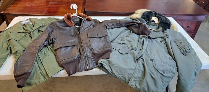 3 Piece Deal Vintage USAF Jackets: 3 piece deal of vintage USAF jackets, one leather flight jacket, two other USAF style jackets