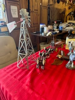 12 Piece Ensemble of Western Style Items (1 of 11)