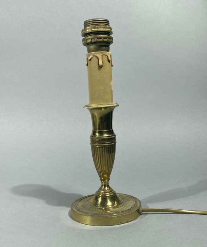 Light Stand (1 of 1)