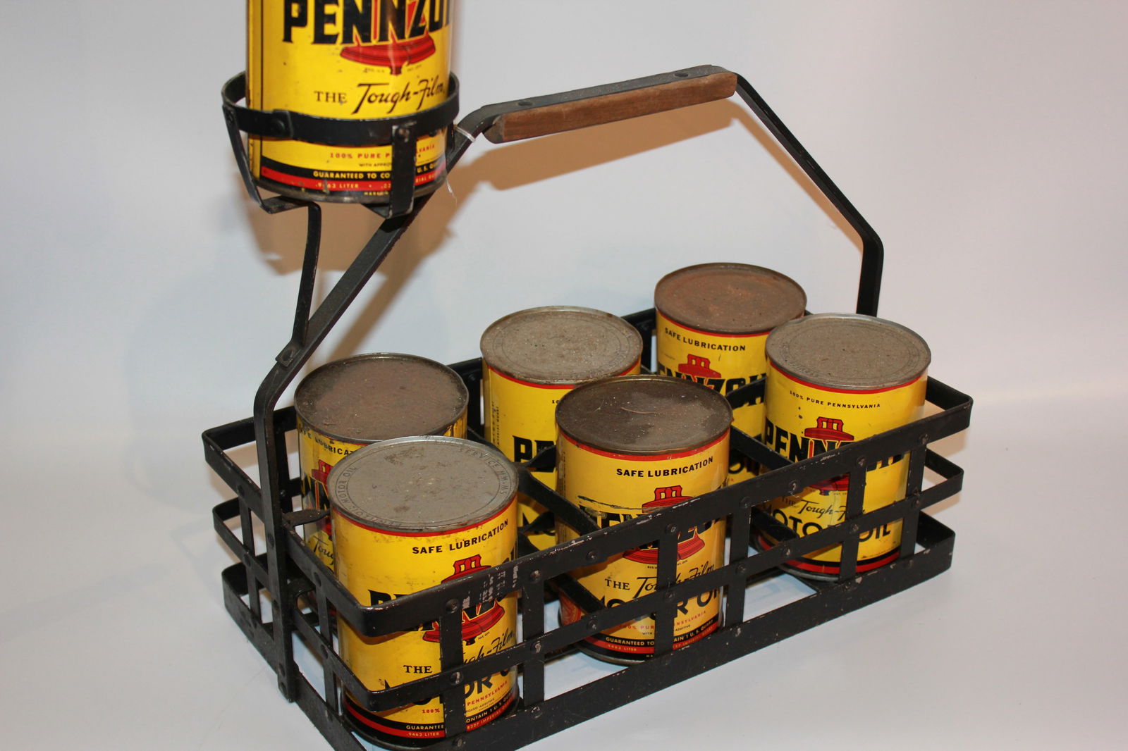 Pennzoil oil cans with carrying case (1 of 3)