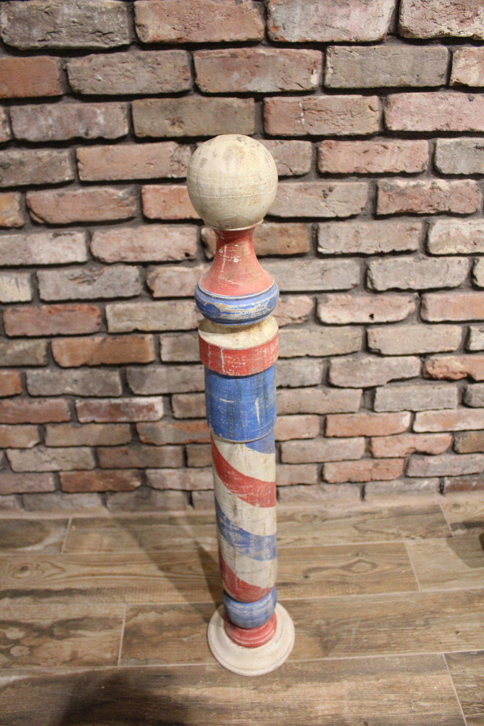 Vintage wooden barber pole (1 of 2)