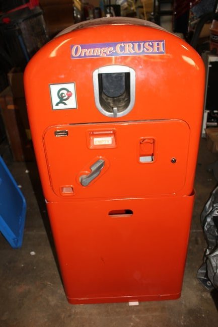 Vintage orange crush vendor (1 of 4)