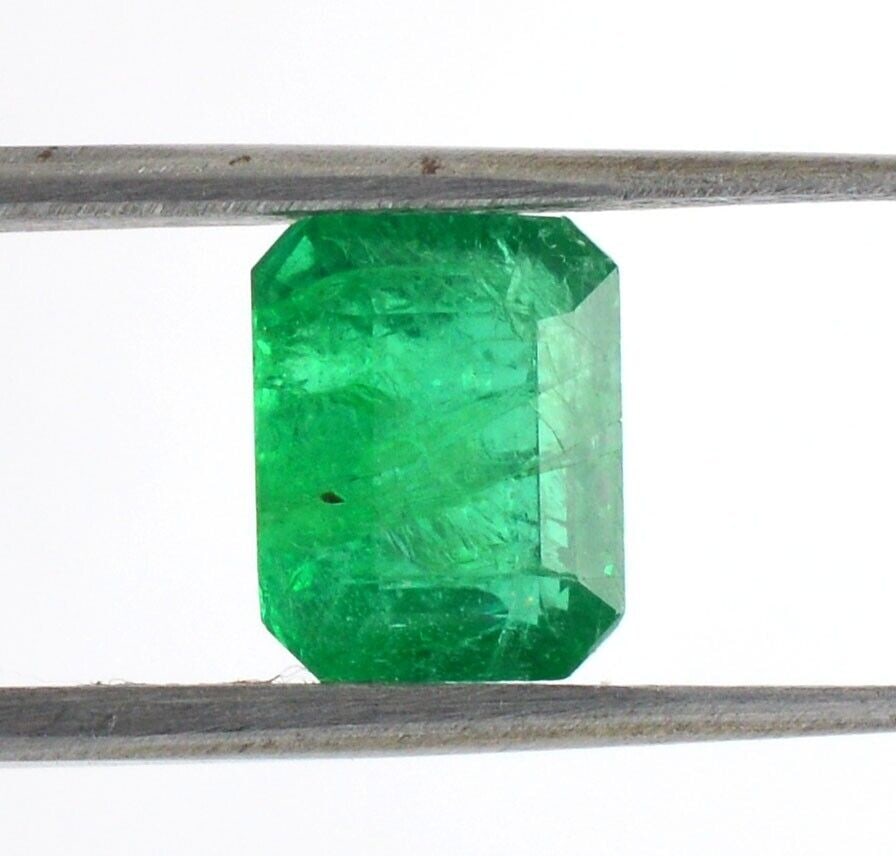 IGI Certified 2.51 Carat Natural Emerald Loose Stone: IGI Certified 2.51 Carat Natural Emerald- Emerald Cut Loose Stone - 8.61x6.90x5.24 MM