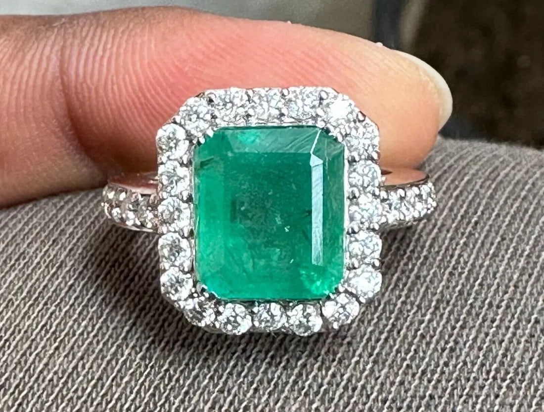 5.00 Certified Natural Emerald Diamond Ring 14KT Solid White Gold (1 of 4)