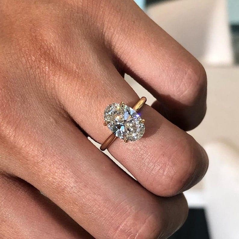 Certified 5 Ct Oval  Cut Lab Grown Diamond VS1 E Color 18kt Solid Yellow Gold (1 of 2)