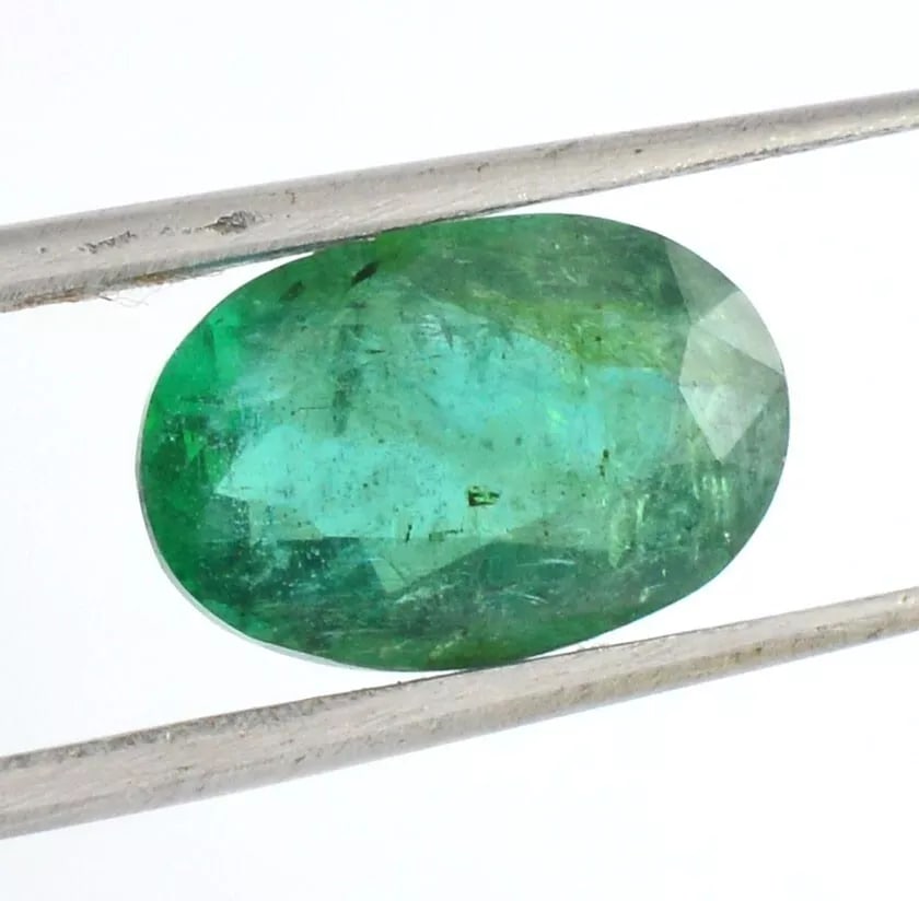 IGI Certified 3.25 Carat Natural Emerald Oval Cut Loose Stone (1 of 5)