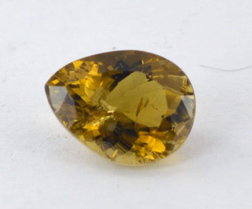 IGI Certifed Natural Tourmaline 2.92 Ct (1 of 4)