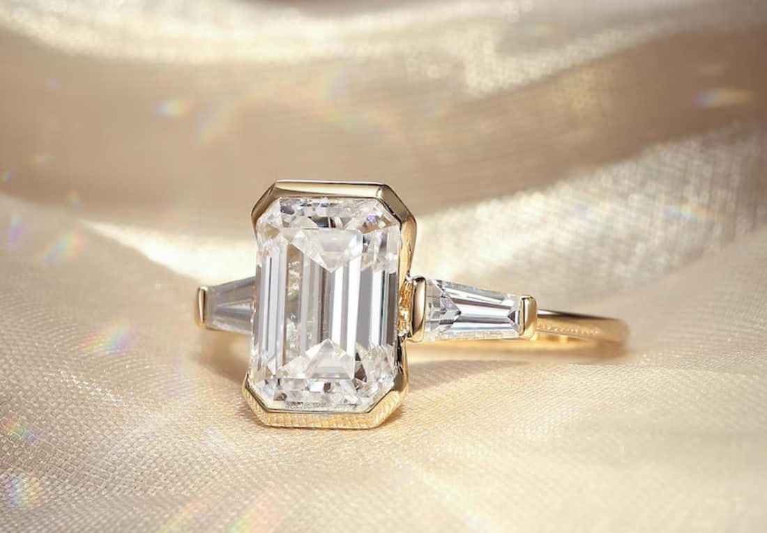 Certified 2.50 Carat Emerald Cut Lab Grown Diamond VVS1 E Color 14kt Solid Yellow Gold Engagement: Certified 2.50 Carat Emerald Cut Lab Grown Diamond VVS1 E Color 14kt Solid Yellow Gold Engagement Ring - Side Stone Lab Grown Diamonds fancy Cut 0.30 Ct - Ring Size is us - 6 - Ring Resize Available f
