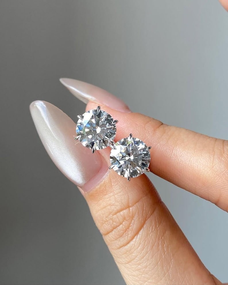 Certified 5 Carat Round Cut Lab Grown Diamond VVS1 D Color 14kt Solid White Gold Earrings: Certified 5 Carat Round Cut Lab Grown Diamond VVS1 D Color 14kt Solid White Gold Earrings