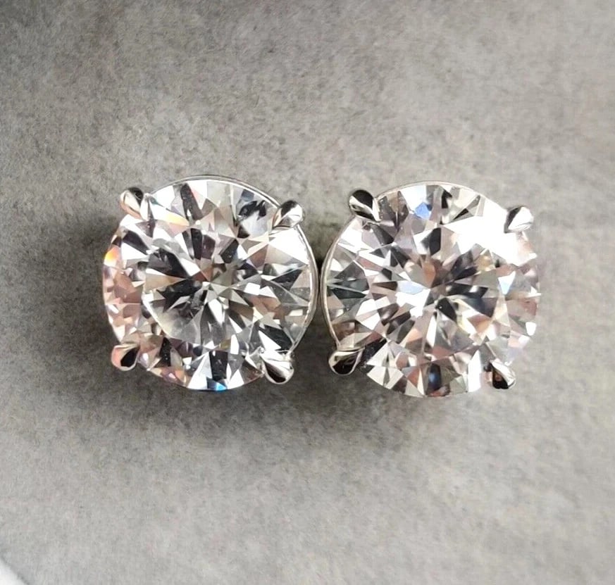 HUGE & RARE 8 Ct Treated Certified Off White Diamond Solitaire Stud, 925 Silver: HUGE & RARE 8 Ct Treated Certified Off White Diamond Solitaire Stud, 925 Silver - Off White Origin of Diamond - Brazil Species - Earth Mined Treated - HPHT Clarity - VVS1 Cut - Excellent