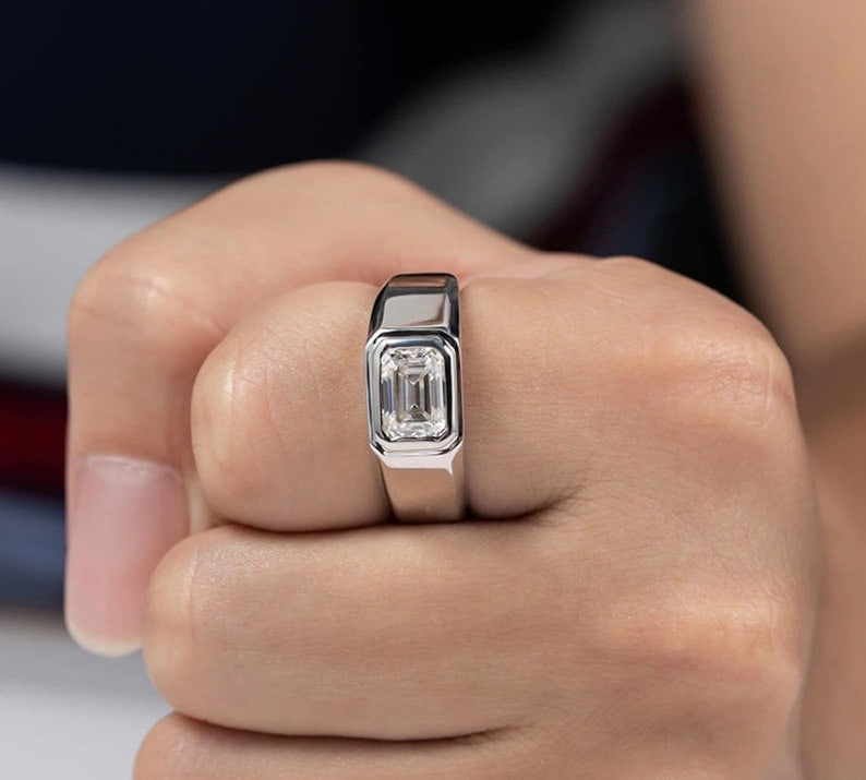 Men's Ring - Certified 4.00 Carat 14KT Solid White Gold Lab Grown Diamond Emerald Cut Engagement: Men's Ring -Certified 4.00 Carat 14KT Solid White Gold D VVS1 Lab Grown Diamond Emerald Cut Engagement Ring - Ring Size US 9.5