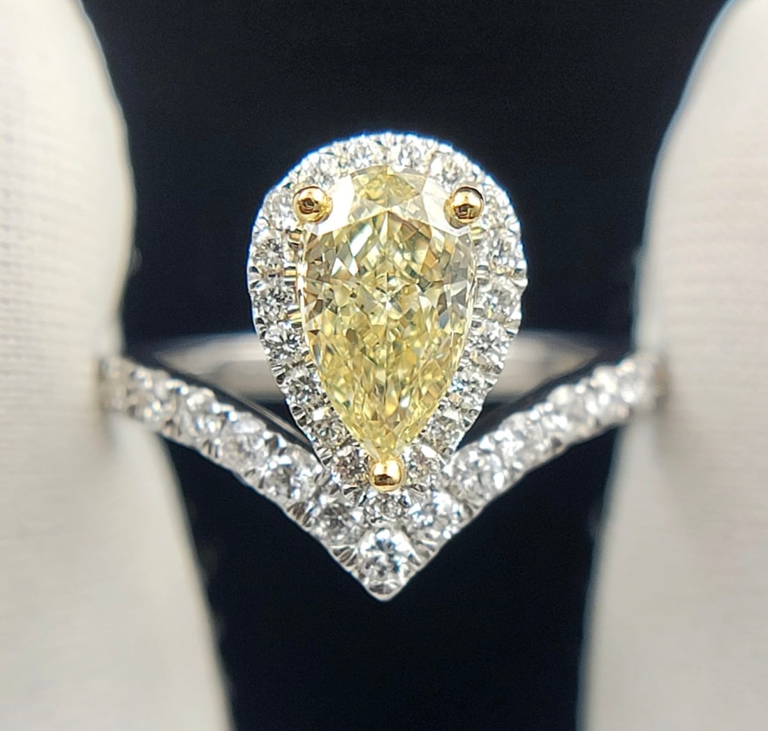 Certified 1.03 Carat Natural Diamond Light Yellow Color 14kt Solid White Gold Engagement Ring: Certified VS2 - 1.03 Carat Natural Diamond Light Yellow Color Pear Cut 14kt Solid White Gold Engagement Ring - Side Stone is Natural Diamonds VS1 E Color Round Cut 0.45 CT - Ring Size US 7.5 ..