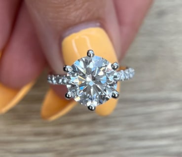 Certified 4 Carat Lab Grown Diamond D VVS1 Color 14kt Solid White Gold Engagement Ring: Certified 4 Carat Lab Grown Diamond D VVS1 Color 14kt Solid White Gold Engagement Ring -Side Stone Lab Grown Diamonds 0.35 CT Round Cut VS1 E Color - Ring Size US 7.5