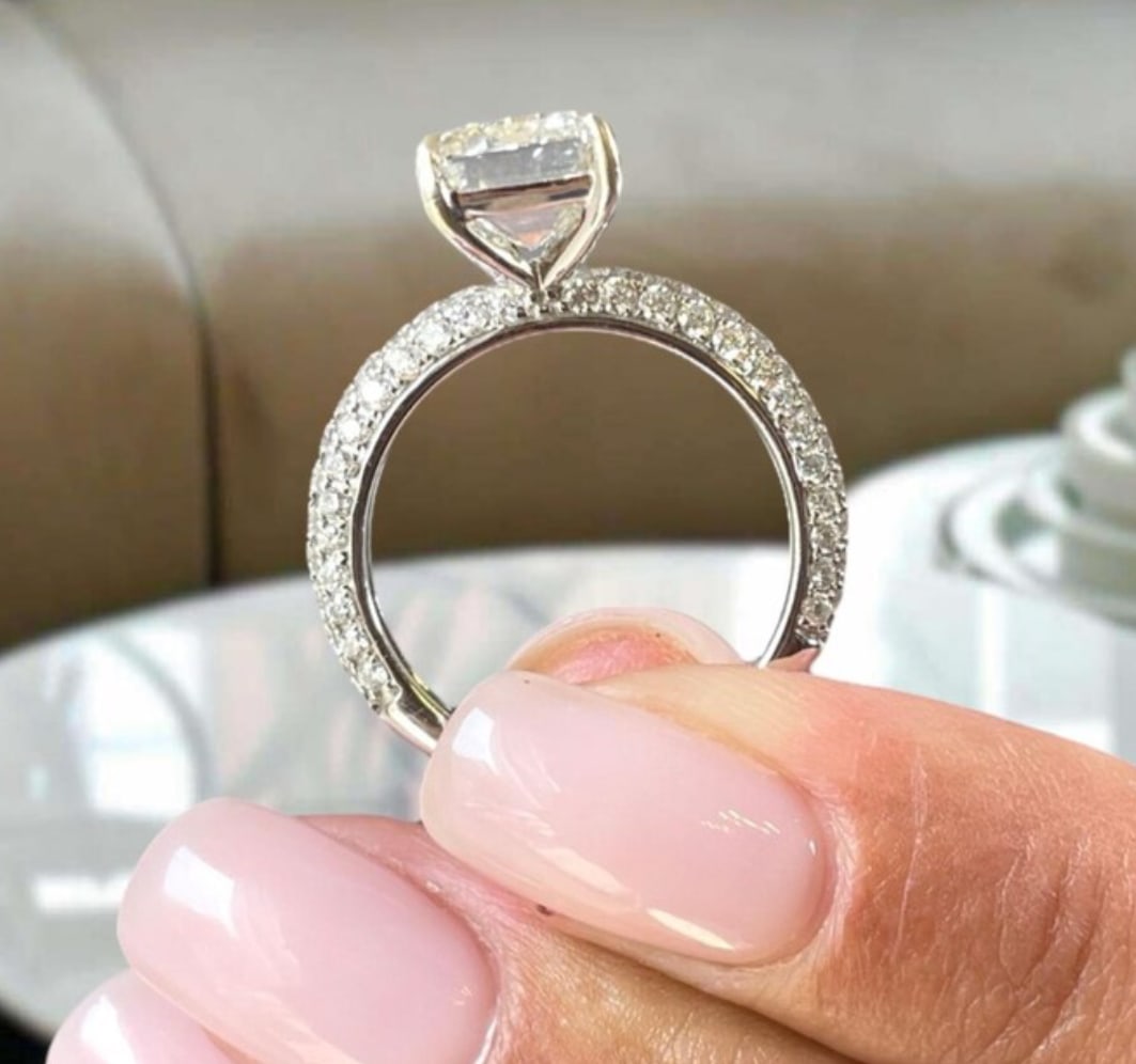 Certified 8.00 Carat Emearld Cut Lab Grown Diamond D VVS1 Color 14kt Solid White Gold - 3