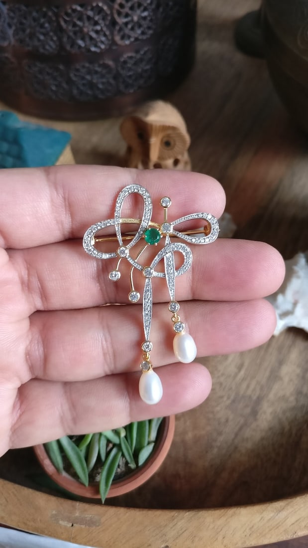 Certified 4.5 Ct Lab Grown Emerald Round Cut Lab Grown Diamond D VVS1 Color 14kt Solid Yellow: Certified 4.50 Ct Lab Grown Emerald Round Cut Lab Grown Diamond D VVS1 Color 14kt Solid Yellow Gold Brooch , 3.00 carat Lab Grown Emerald 1.5 carat Lab Grown Diamond