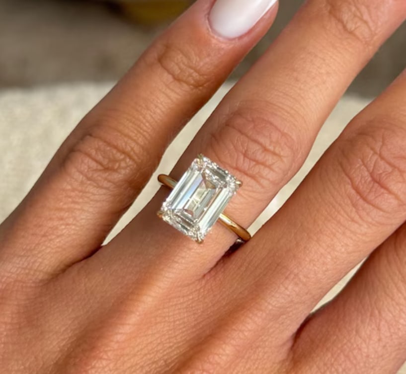 Certified 5.5 Carat Emerald Cut Lab Grown Diamond D VVS1 Color 14kt Solid Yellow Gold Engagement: Certified 5.5 Carat Emerald Cut Lab Grown Diamond D VVS1 Color 14kt Solid Yellow Gold Engagement Ring - Ring Size US 6