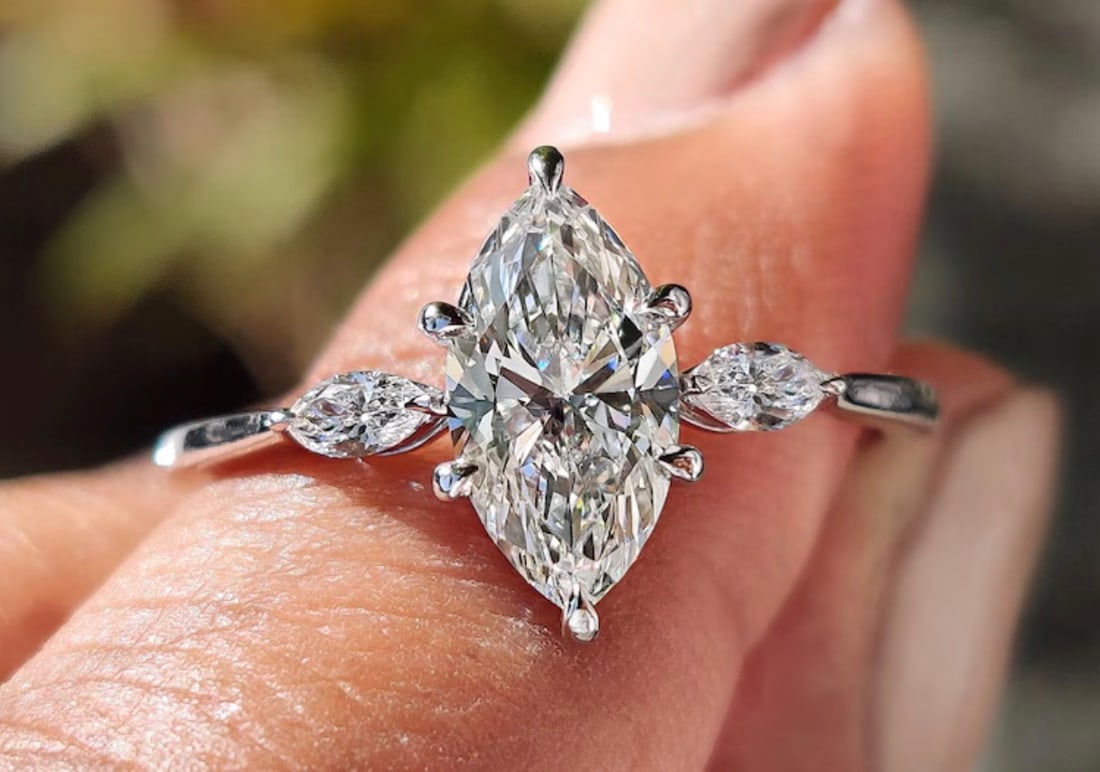 2.00 Carat Marquise Cut Certified Lab Grown Diamond in 14KT Solid White Gold Engagement ring: 2.00 Carat Marquise Cut Certified D VVS1 Lab Grown Diamond Ring in 14KT Solid White Gold Engagement ring - Side Stone - Lab Grown Diamond Marquise Cut - 0.60 Ct VS1 - D Color - Excellent Luster – Ri