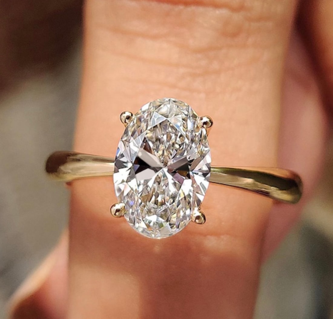 3.00 Carat Oval Cut Certified D VVS1 Lab Grown Diamond in 14KT Solid Yellow Gold Engagement Ring: 3.00 Carat Oval Cut Certified D VVS1 Lab Grown Diamond in 14KT Solid Yellow Gold Engagement Ring - Side Stone Lab Grown Diamonds 0.20 Ct Vs1 E Color - Excellent Luster – Ring Size US 6.5 - Free Resi
