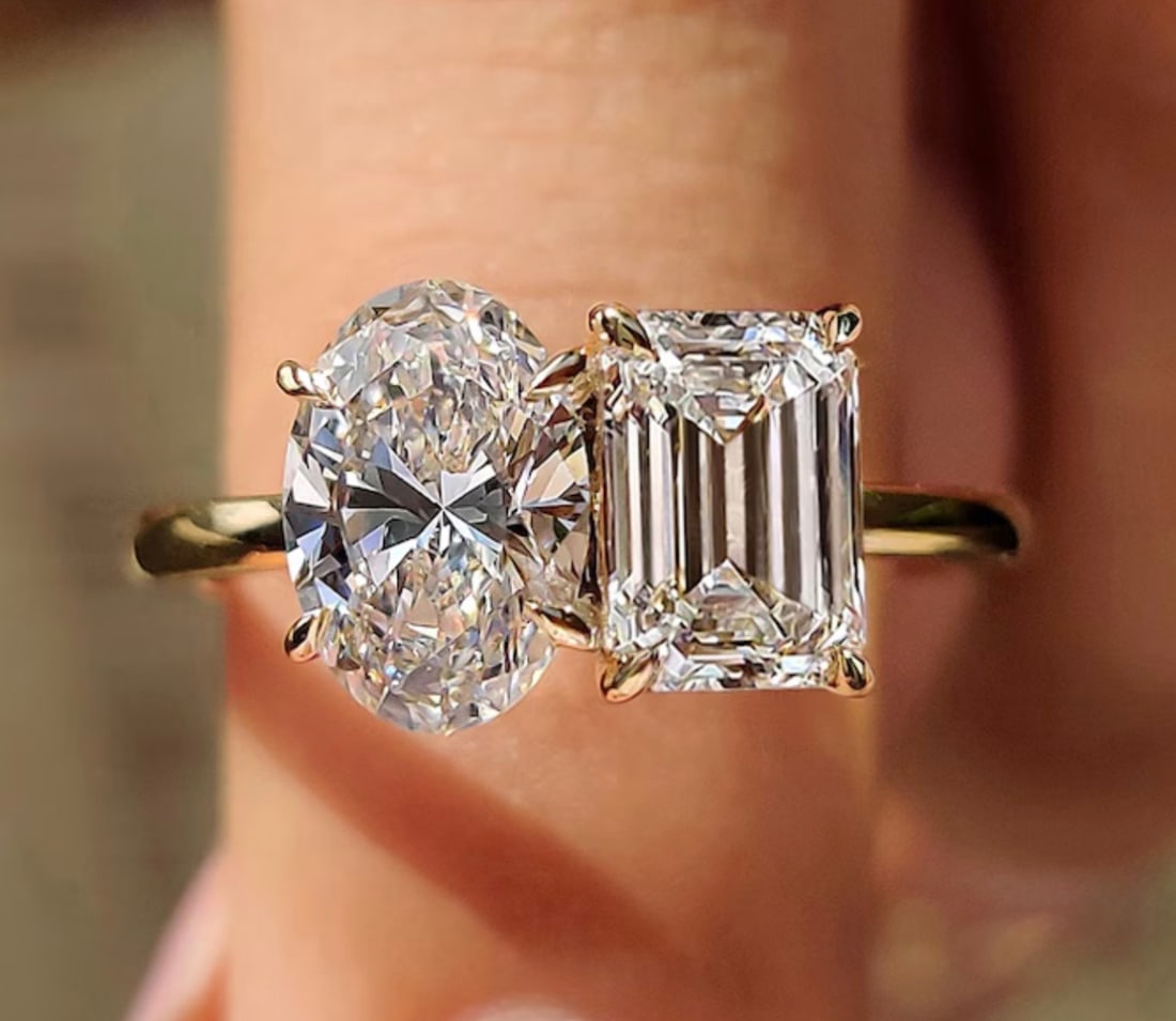 6.00 Carat Emerald & Oval Cut Certified D VVS1 Lab Grown Diamond in 14KT Solid White Gold Engagement: 6.00 Carat Emerald & Oval Cut Certified D VVS1 Lab Grown Diamond in 14KT Solid Yellow Gold Engagement Ring - Ring Size US - 7 Excellent Luster -Free Resizing & Free Shipping