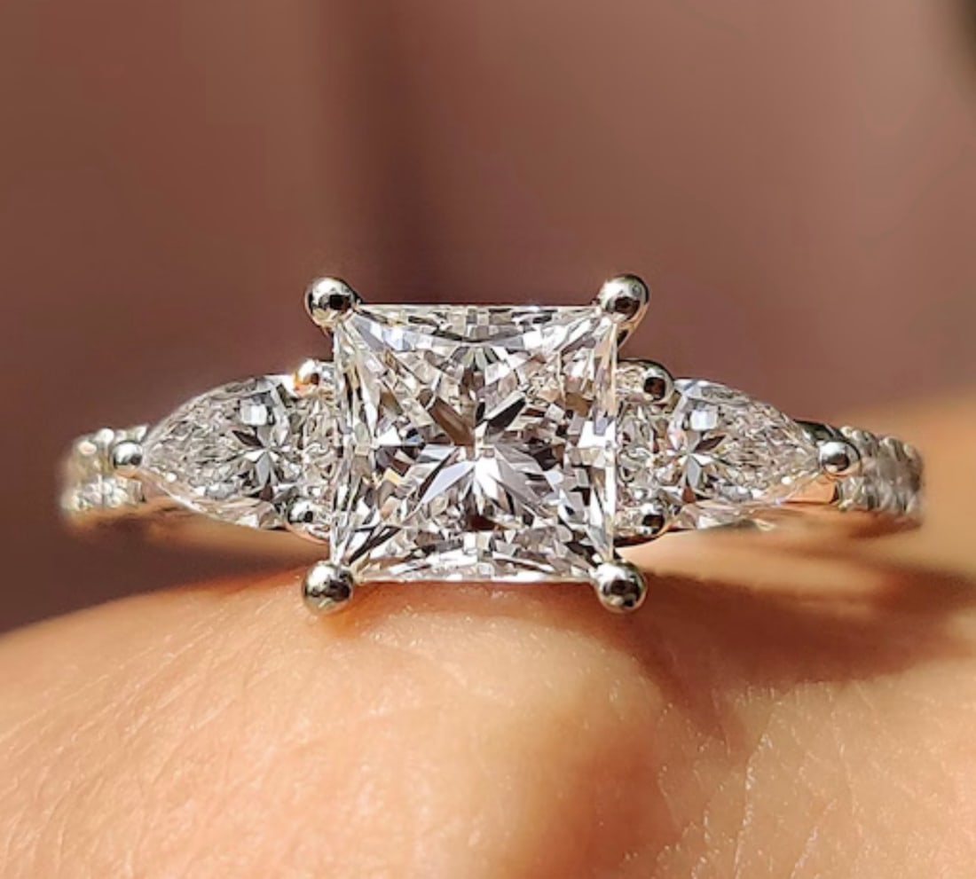 2 Carat Princess Cut Certified D VVS1 Lab Grown Diamond in 14KT Solid White Gold Engagement Ring: 2 Carat Princess Cut Certified D VVS1 Lab Grown Diamond in 14KT Solid White Gold Engagement Ring - Ring Size US - 6.5 - Side Stone Pear Cut & Round Cut Lab Grown Diamonds 1.20 Ct Vs1 E Color - Excelle