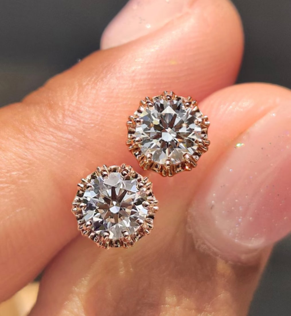 4.00 Carat Round Cut Certified D VVS1 Lab Grown Diamond in 14KT Solid Rose Gold Earrings: 4.00 Carat Round Cut Certified D VVS1 Lab Grown Diamond in 14KT Solid Rose Gold Earrings