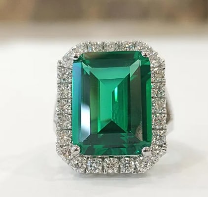 Certified 14.00 Carat Emerald Cut Lab Grown Emerald, 14Kt Solid White Gold Engagement Ring: Certified 14.00 Carat Emerald Cut Lab Grown Emerald, 14Kt Solid White Gold Engagement Ring - Ring Size US 6.5 Side Stone is VVS1 D Color Round Cut Lab Grown Diamonds Cut 0.80 Ct - Excellent Luster -Fr