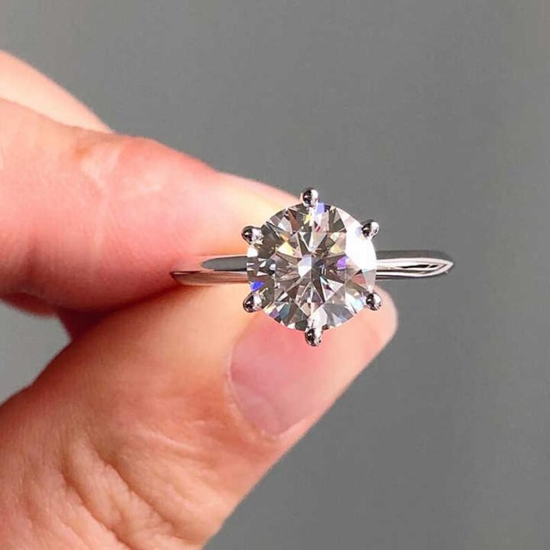 Certified 4 Carat Round Cut Lab Grown Diamond VVS1 D Color 14kt Solid White Gold Engagement Ring: Certified 4 Carat Round Cut Lab Grown Diamond VVS1 D Color 14kt Solid White Gold Engagement Ring - Ring Size US 7 - Ring Resize Available free of Cost - Free Shipping