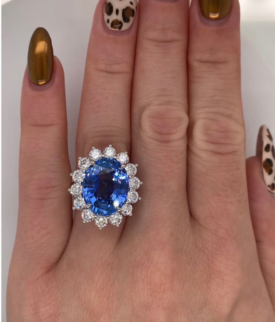 Certified 14 Carat lab grown Blue Sapphire 14kt Solid White Gold Ring: Certified 14 Carat lab grown Blue Sapphire 14kt Solid White Gold Ring - Side Diamonds VS1 G Color Lab Grown Diamonds - Ring Size US - 7 - Resize Available free of Cost-Free Shipping