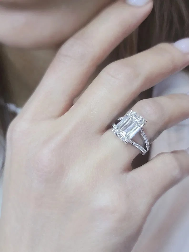 Certified 10.50 Ct. Lab Grown Diamond Engagement Ring in 14K Solid White Gold - Emerald cut (1 of 4)